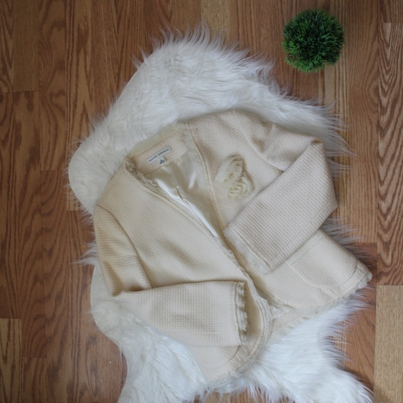 Banana Republic Cream Flower Pin Wool Blazer 2 EUC